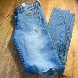 Hollister Distressed Super Skinny Jeans size 7R